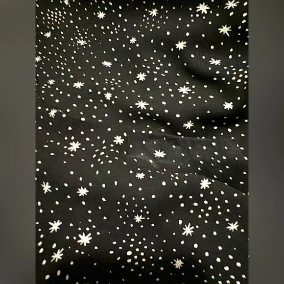 LOFT Starry Strap V-Neck Cami, Size Small, black star print, chiffon sleeveless - Picture 4 of 11